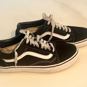 Vans Black and White Old Skool